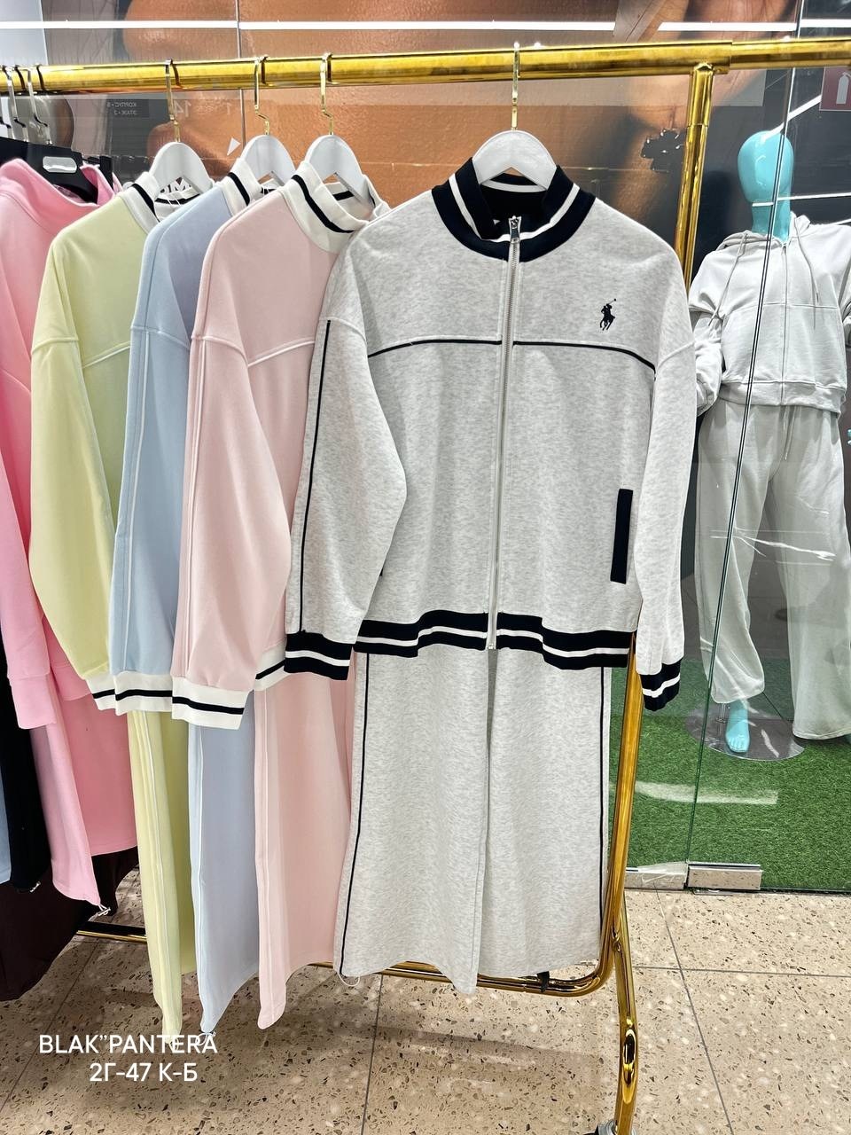 костюмы спортивные,костюмы спортивные женские,спортивный костюм стильный,костюмы женские брючные,повседневный спортивный костюм