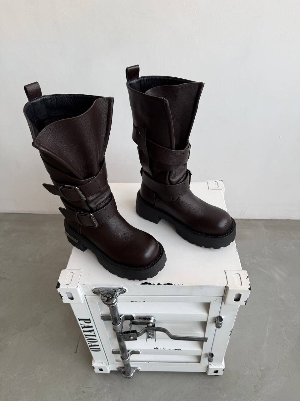 ,сапоги модные,женские сапоги,женская ,модные ботинки