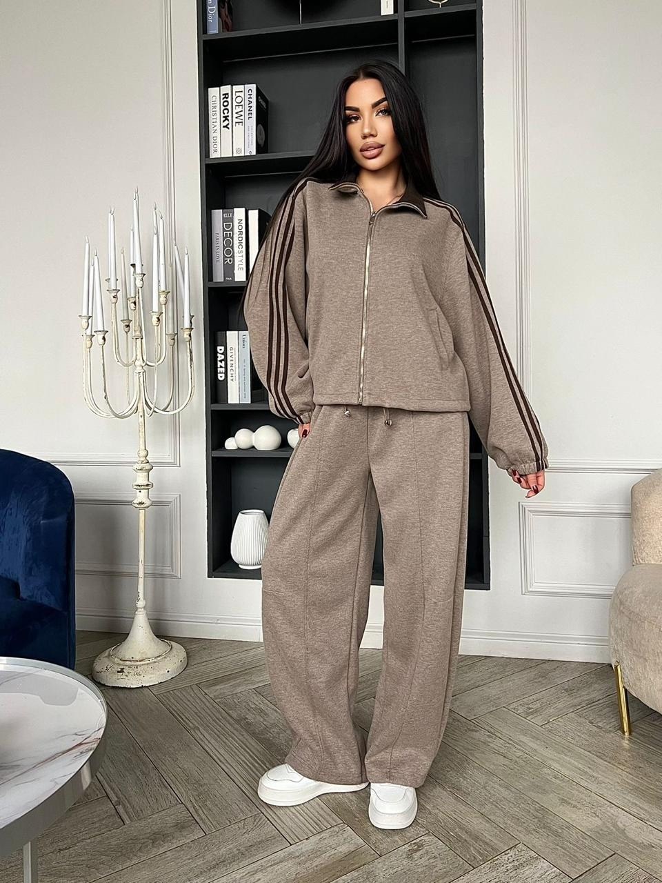 костюмы женские,стильные костюмы,трикотажные костюмы,спортивные костюмы женские,костюмы спортивные