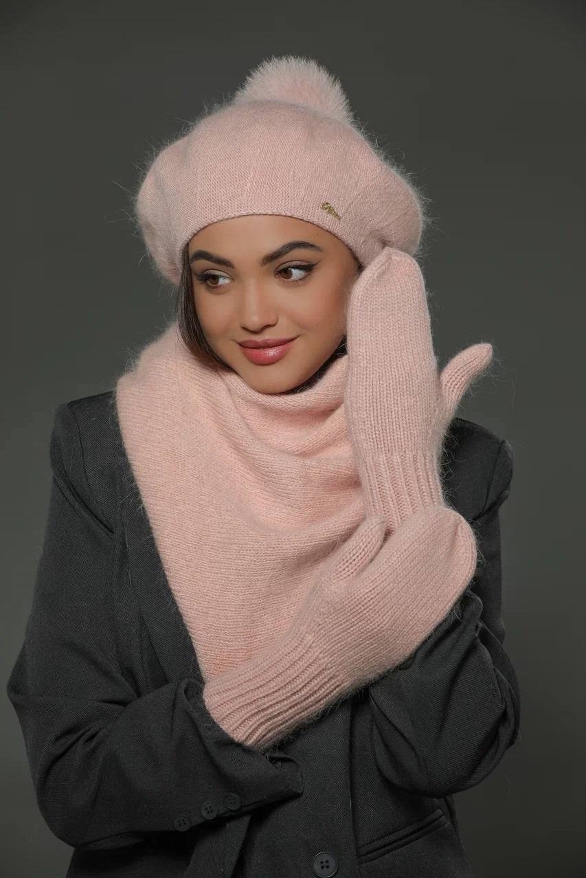 варежки из ангоры,женские варежки меховые,комплект шапок,варежки ангора,зимние женские варежки