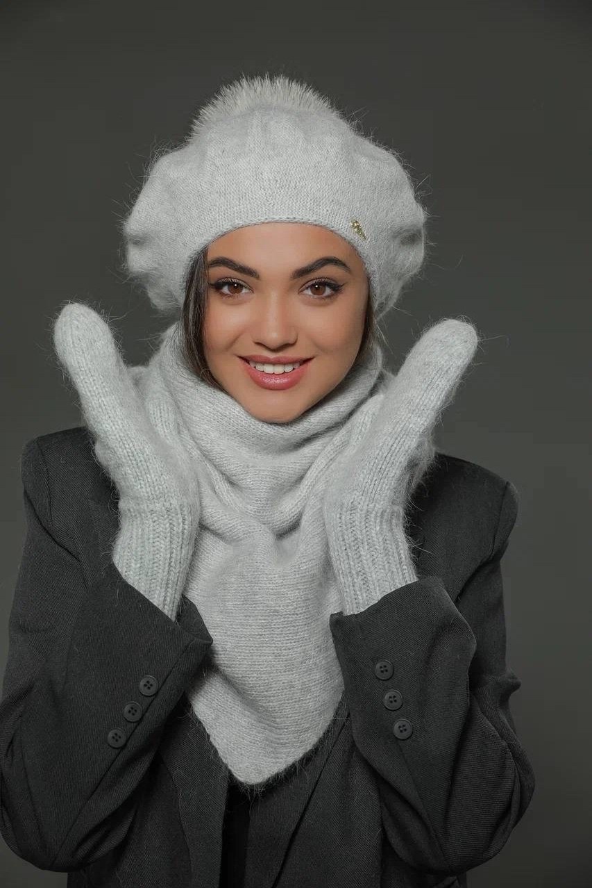 варежки из ангоры,женские варежки меховые,комплект шапок,варежки ангора,зимние женские варежки