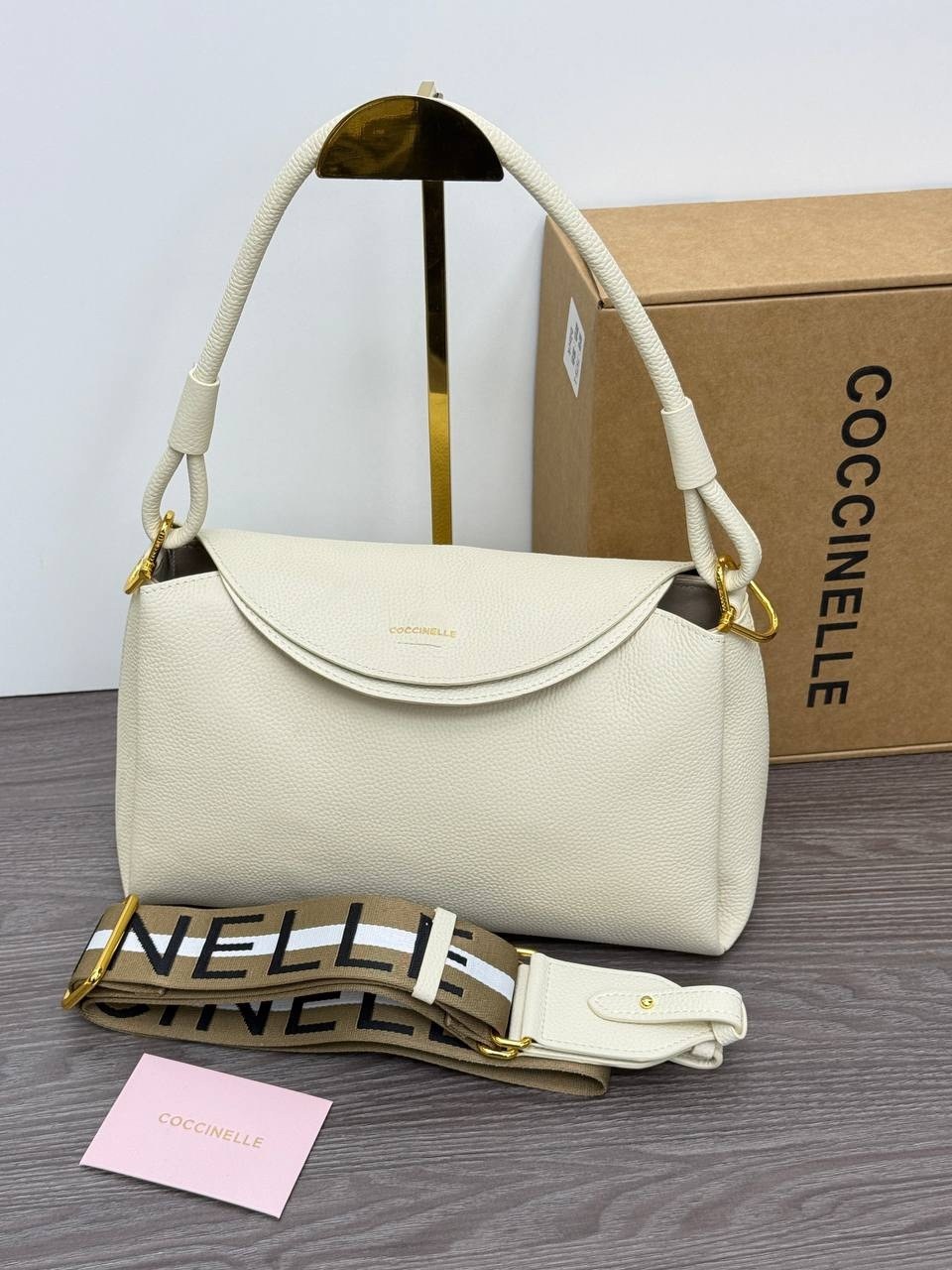 coccinelle сумка,женская сумка coccinelle,сумка женская,сумка,женская брендовая сумка