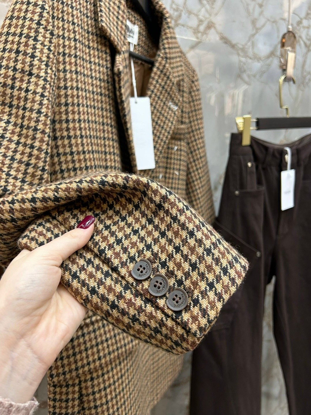 коричневый пиджак в клетку женский,костюм в клетку,пиджак,женский клетчатый пиджак,костюм пиджак
