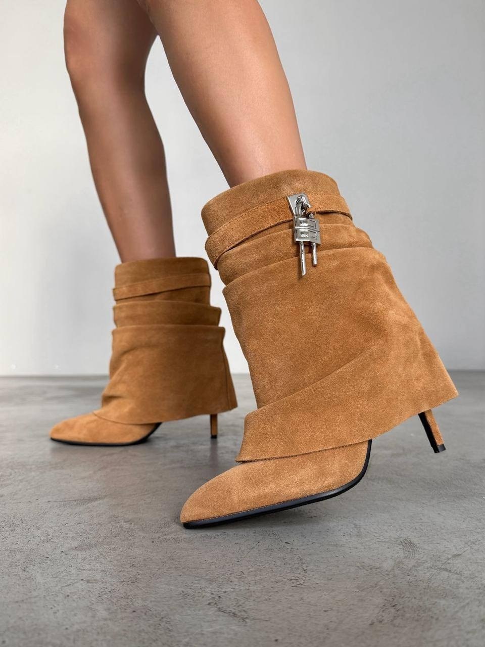 ,замшевые ботильоны,бежевые замшевые сапоги рандеву,женские полусапожки,замшевые сапоги