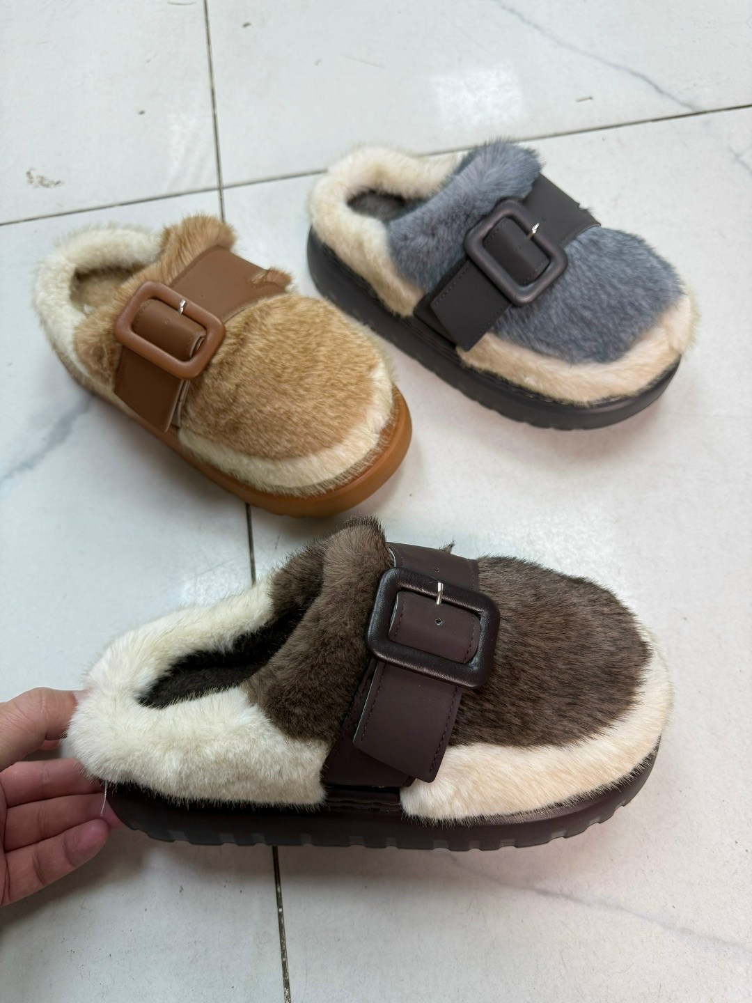 ,меховые тапочки,тапочки женские,тапочки модные,домашние меховые тапочки