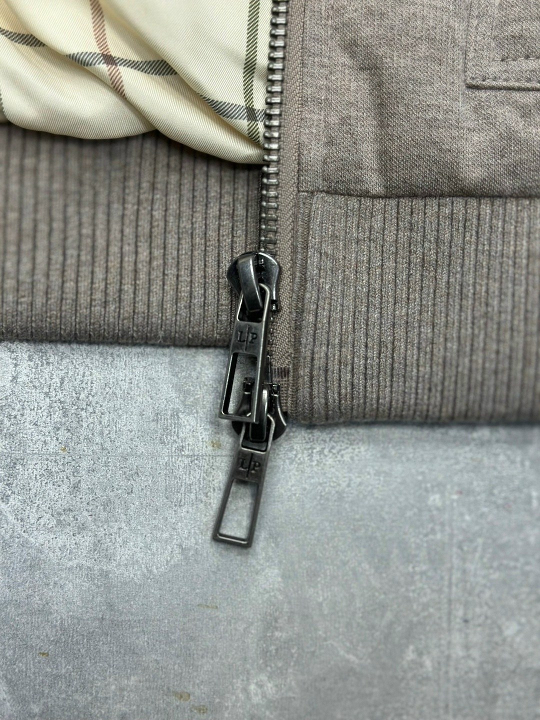 пуховик повседневный,мужские пуховики,легкая куртка,демисезонная куртка,теплая куртка