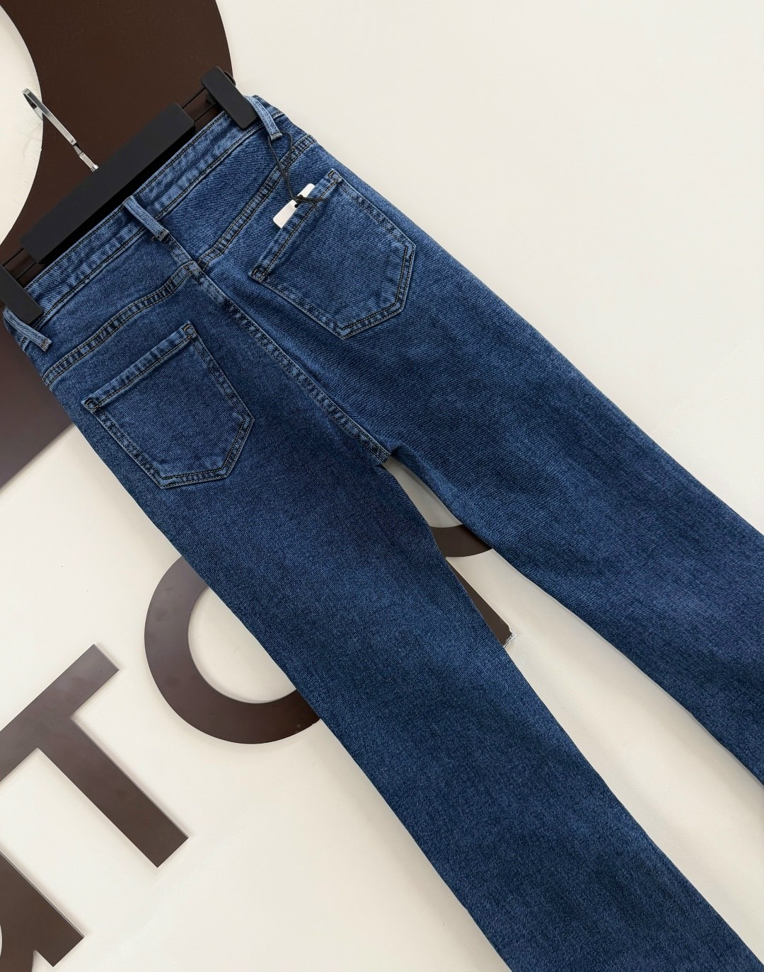 джинсы женские клеш,расклешенные джинсы,женские джинсы,джинсовые брюки,клёш от колена джинсы