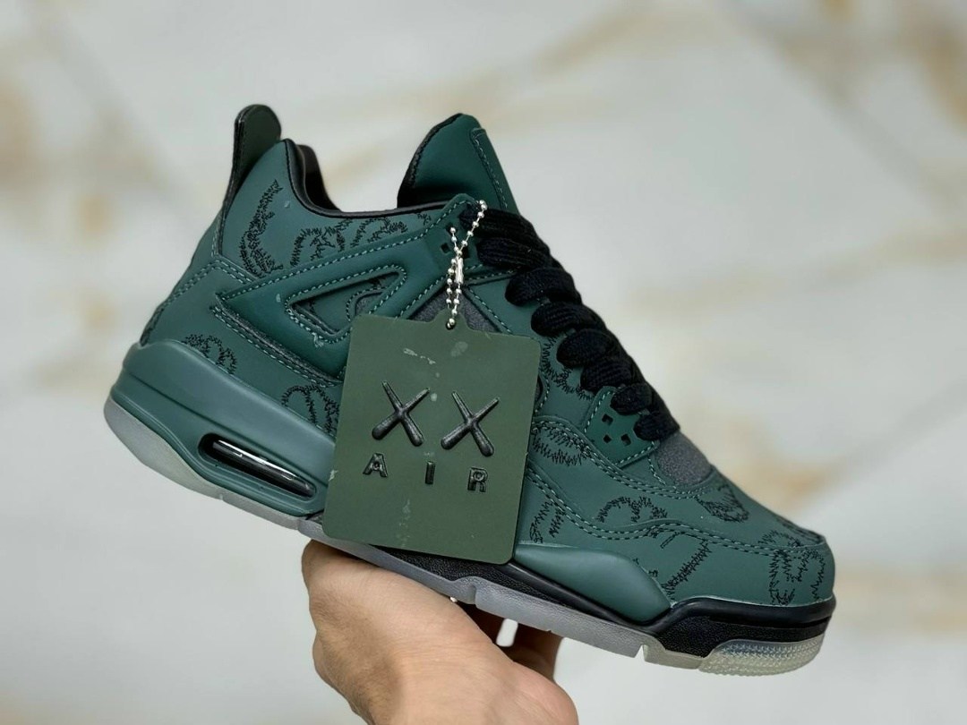 кроссовки nike air jordan 4 retro,nike air jordan 4 retro black,nike air jordan 4 black cat,кроссовки nike air jordan 4,кроссовки nike air jordan 4 black cat