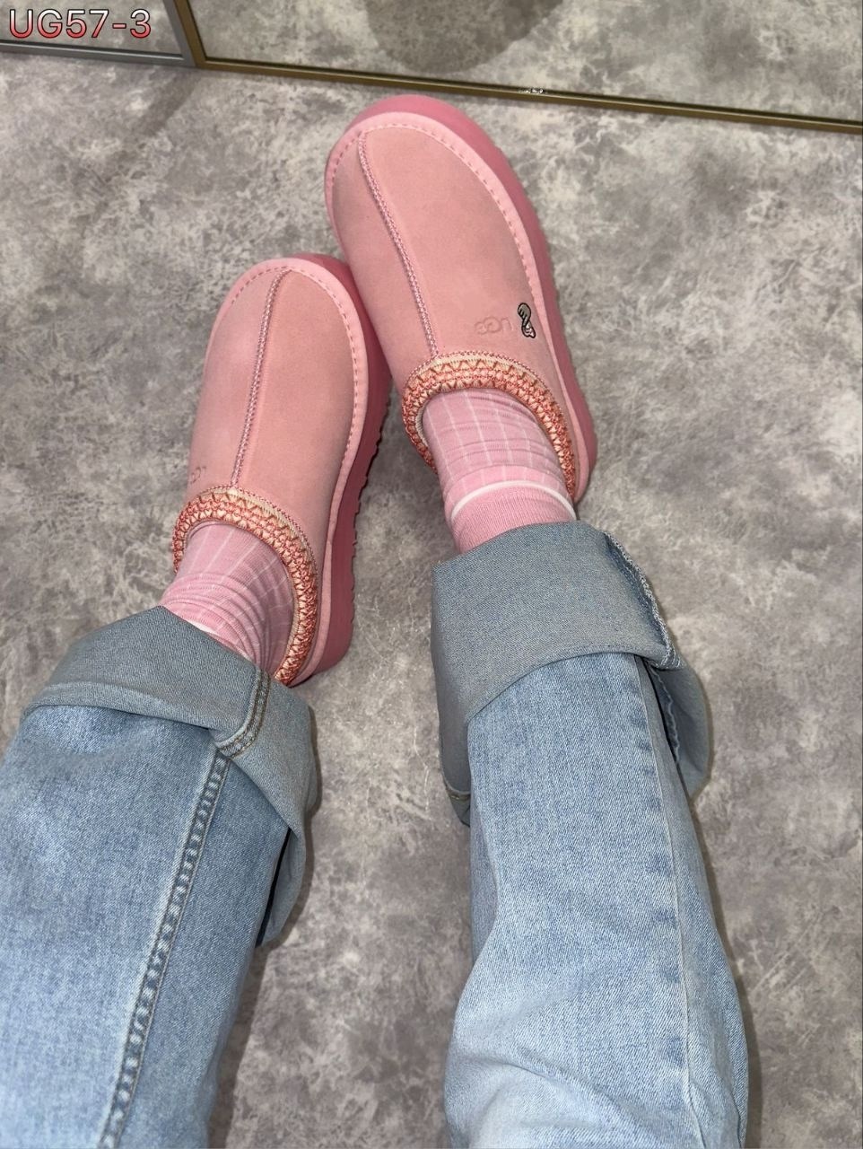 ,розовые тапочки,женская ,обуви,розовые кроссовки