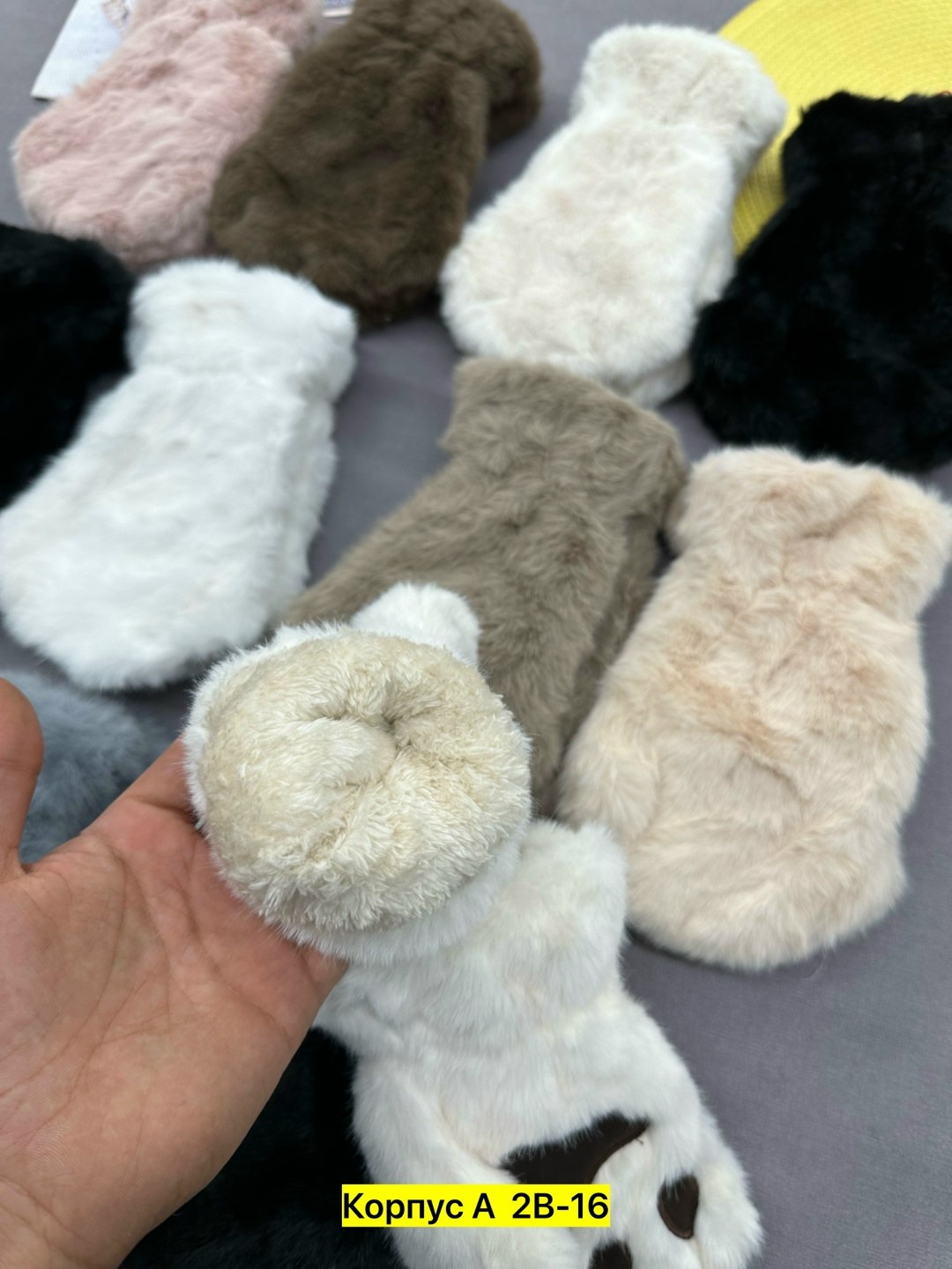 варежки и перчатки,варежки женские,варежки меховые,меховые перчатки,перчатки варежки женские