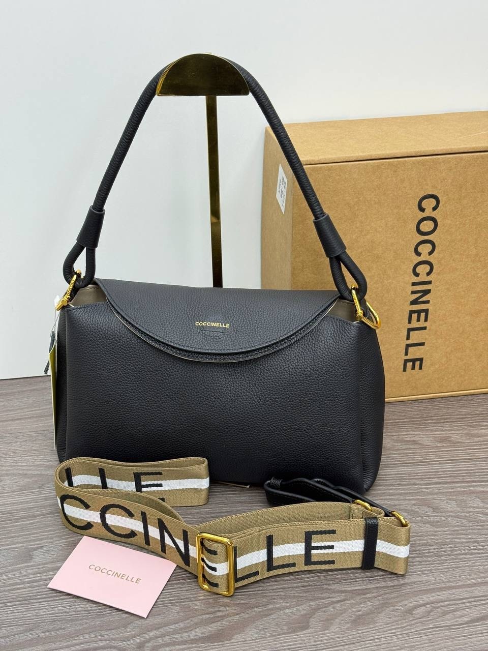 coccinelle сумка,женская сумка coccinelle,сумка женская,сумка,женская брендовая сумка