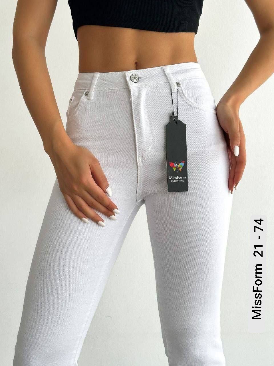 джинсы клеш белые,белые джинсы клеш от колена,джинсы прямые трубы широкие клеш,женские джинсы,женские джинсы клеш