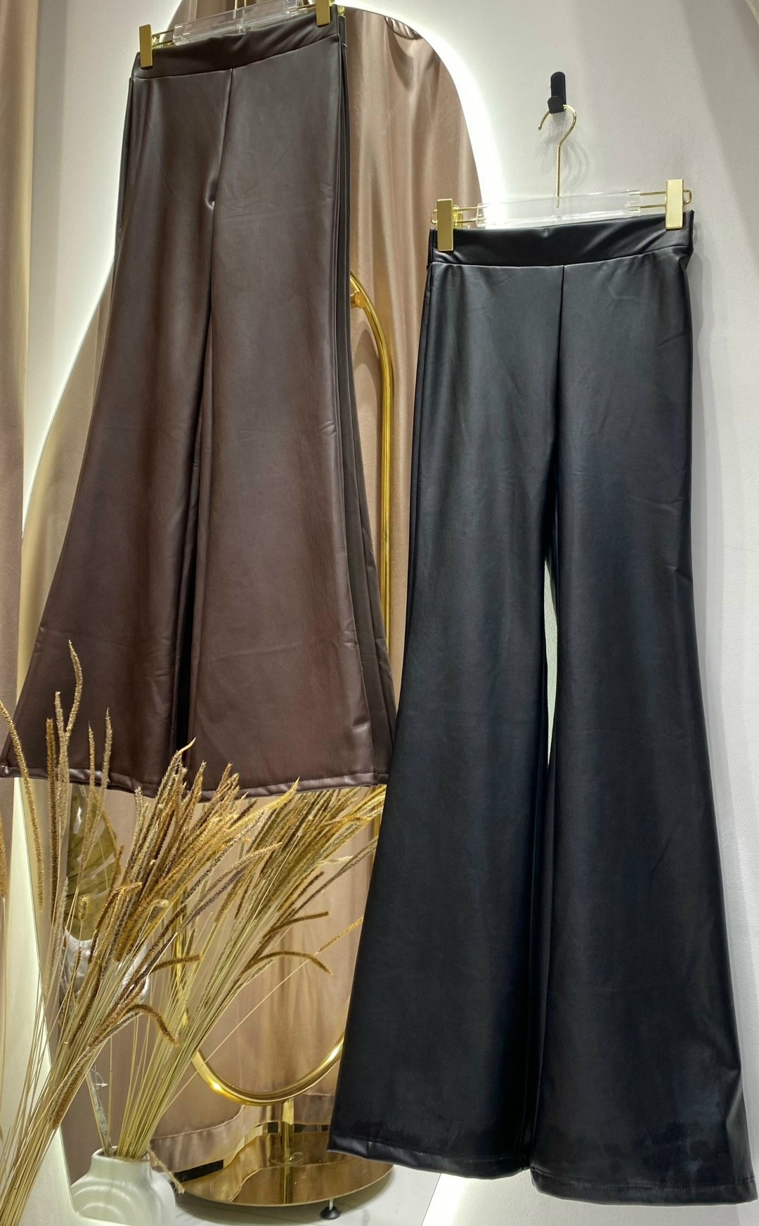 кожаные леггинсы,брюки из экокожи женские,брюки из экокожи,кожаные штаны,кожаные брюки женские