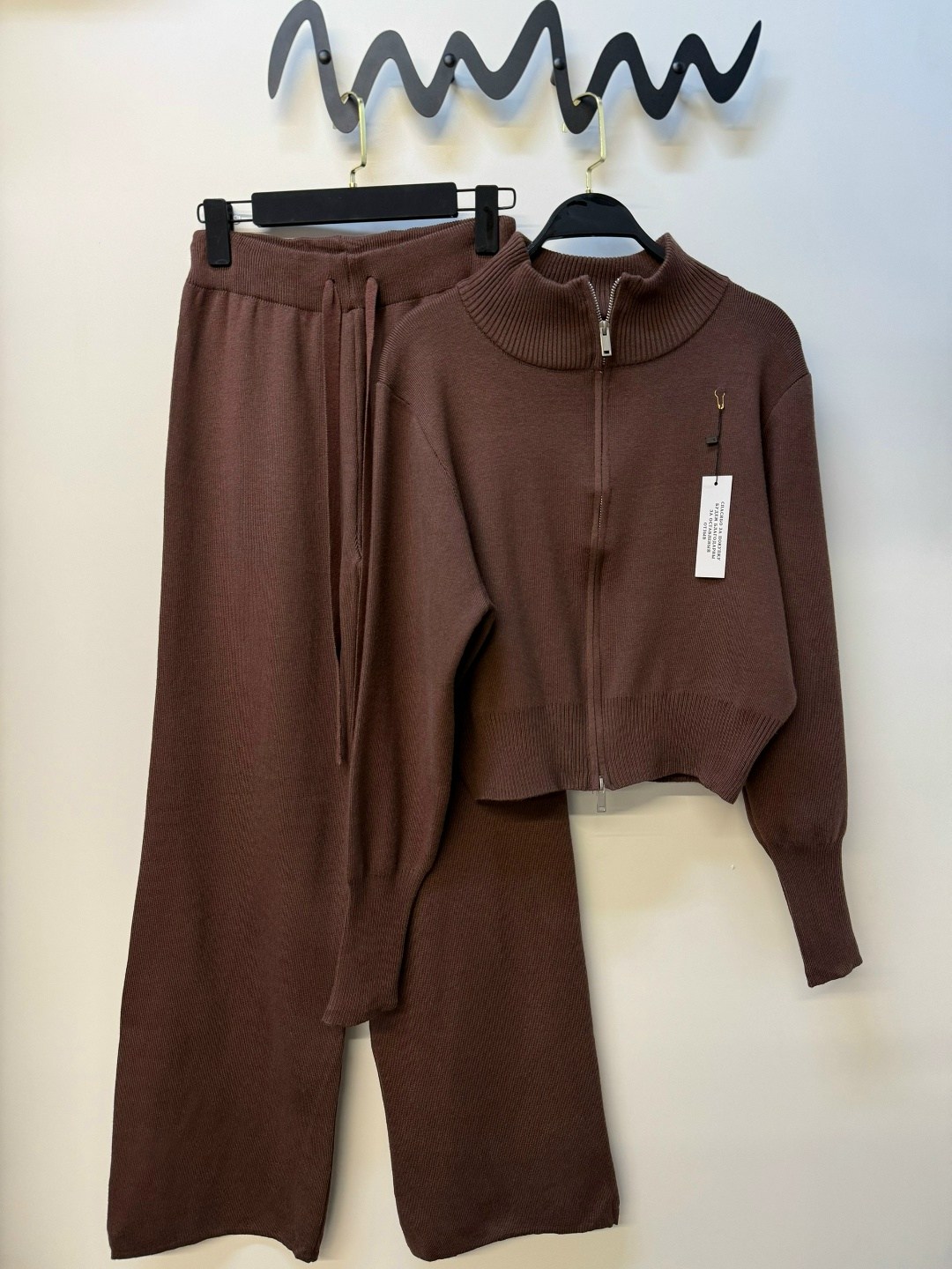 костюм двойка кашемир,трикотажные костюмы,костюм повседневный,женские костюмы спортивные