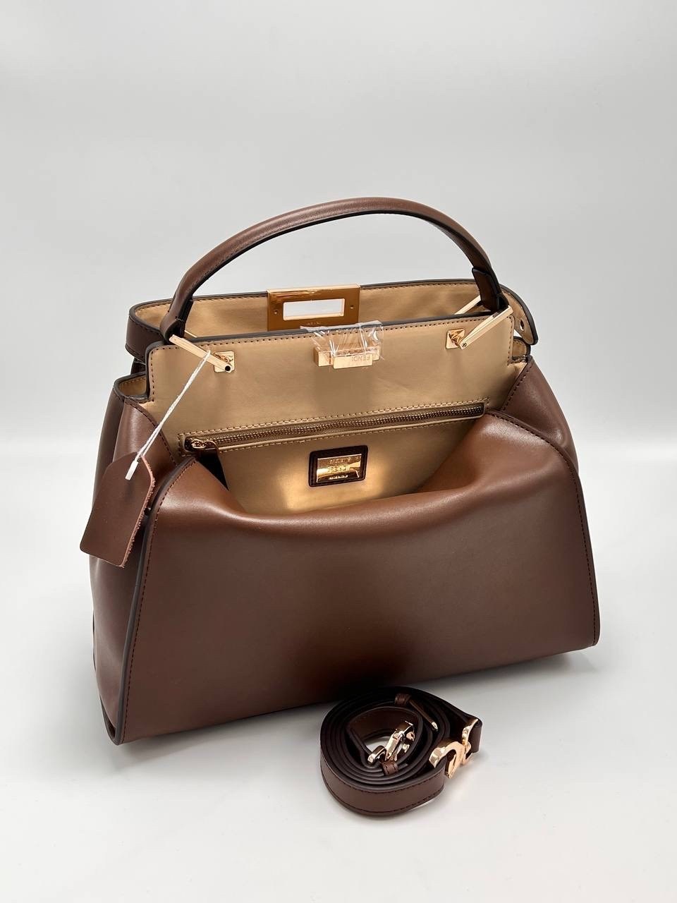 сумка фенди люкс,бордовая сумка фенди,fendi сумка,сумка фенди,сумка fendi peekaboo