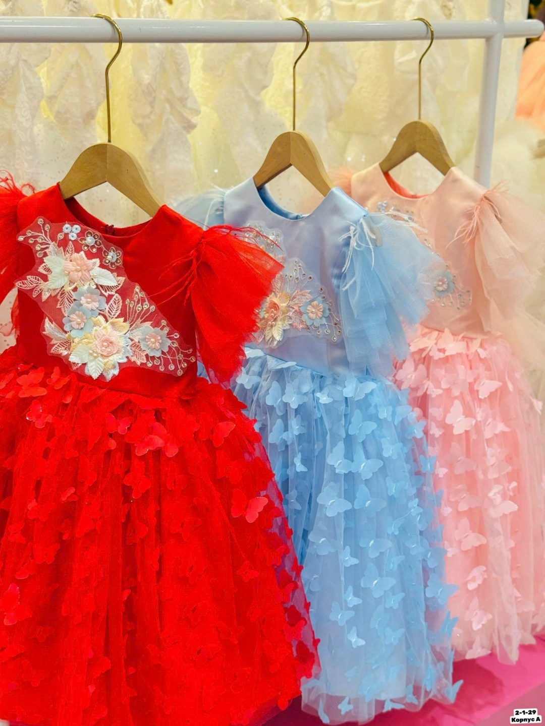 красное платье для девочки,новогоднее платье для девочек,пышное платье для девочки,платье красное пышное для детей,платье для девочек