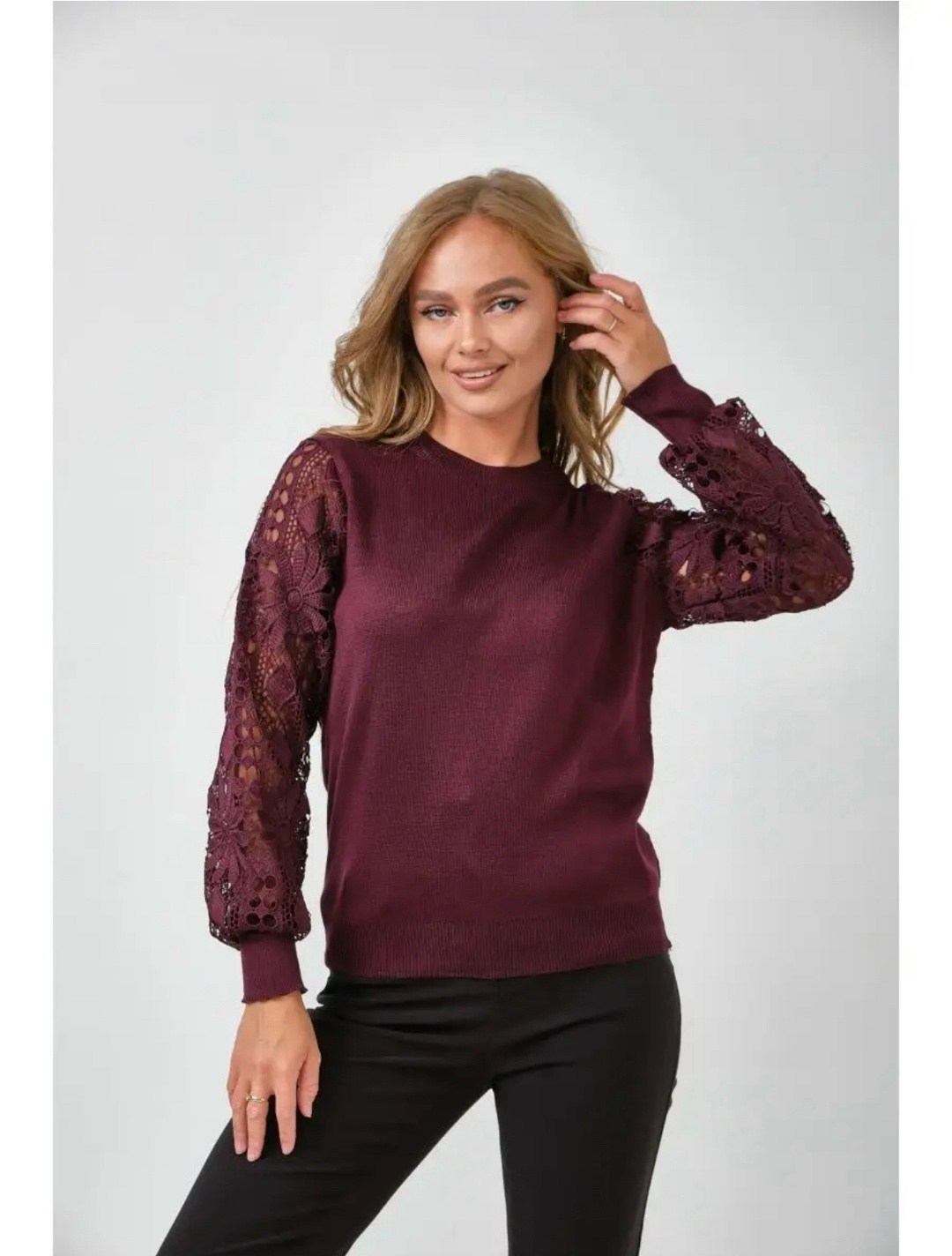 джемпер с кружевом,кофта с кружевами,джемпер бежевый,джемпер с ажурными рукавами,кружевная кофта