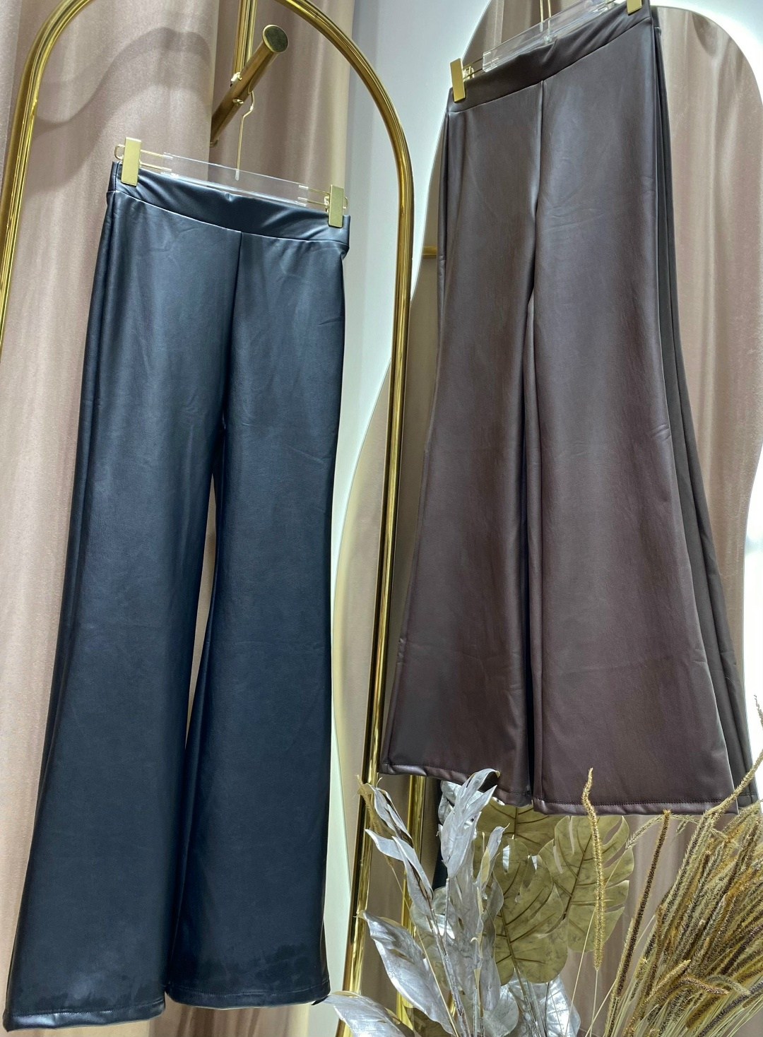 кожаные леггинсы,брюки из экокожи женские,брюки из экокожи,кожаные штаны,кожаные брюки женские