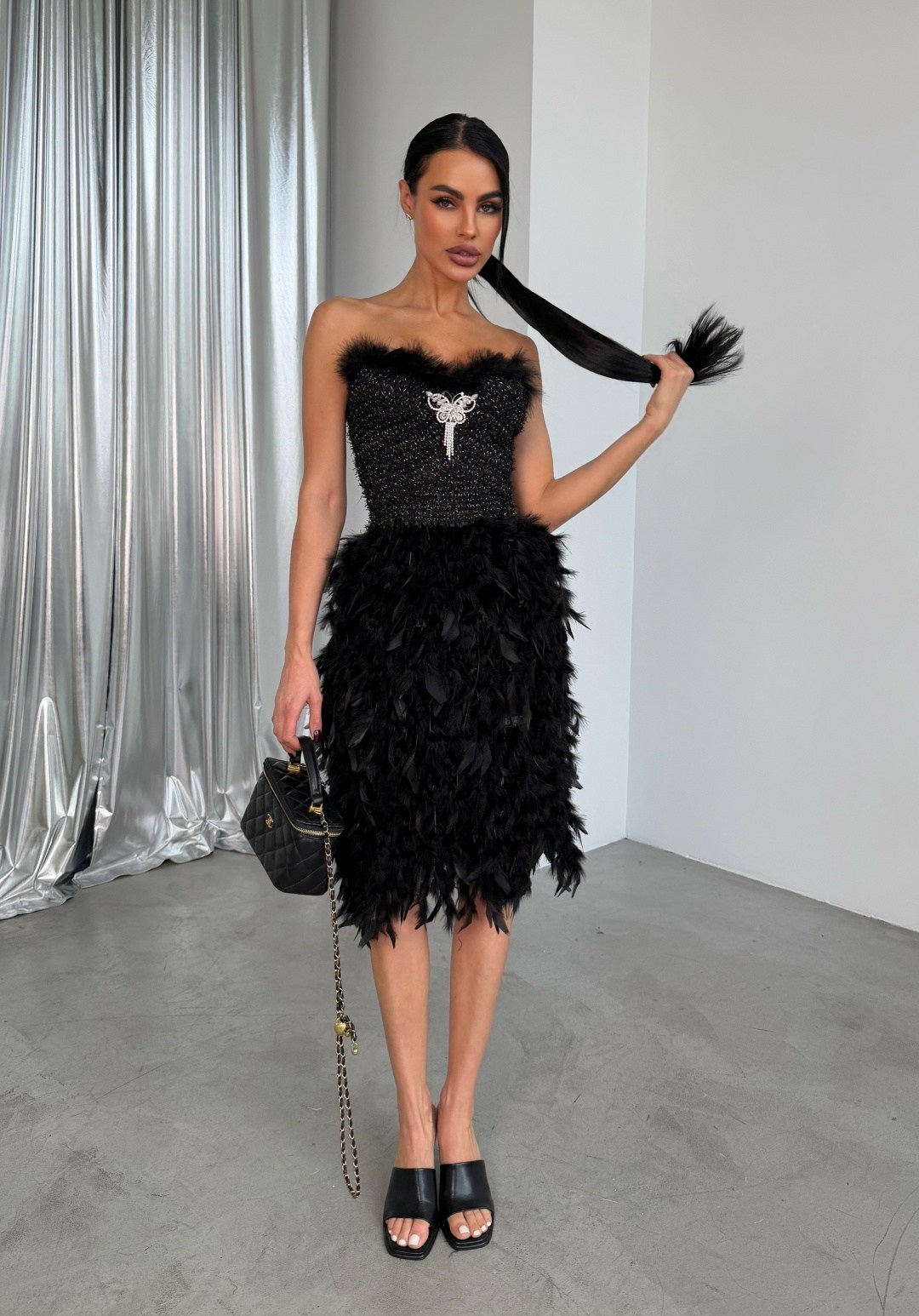 вечернее платье с перьями,черное платье с перьями,платье с перьями,платье с перьями женское,платье стильное