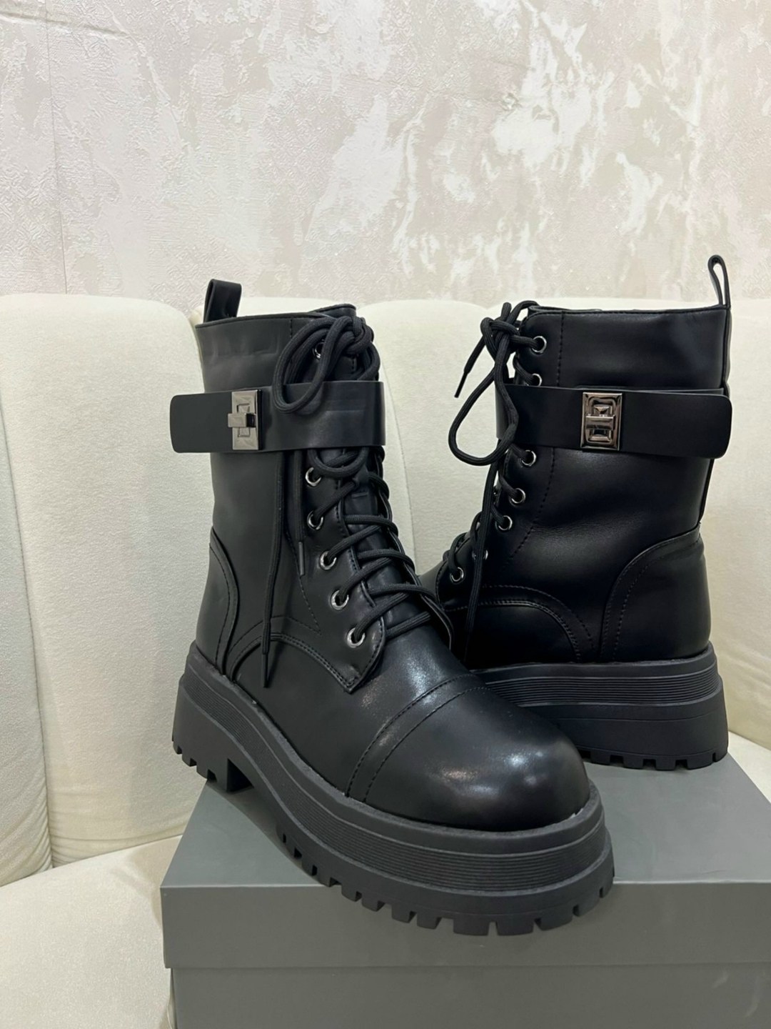 ,ботинки женские,демисезонная ,черные ботинки,ботинка