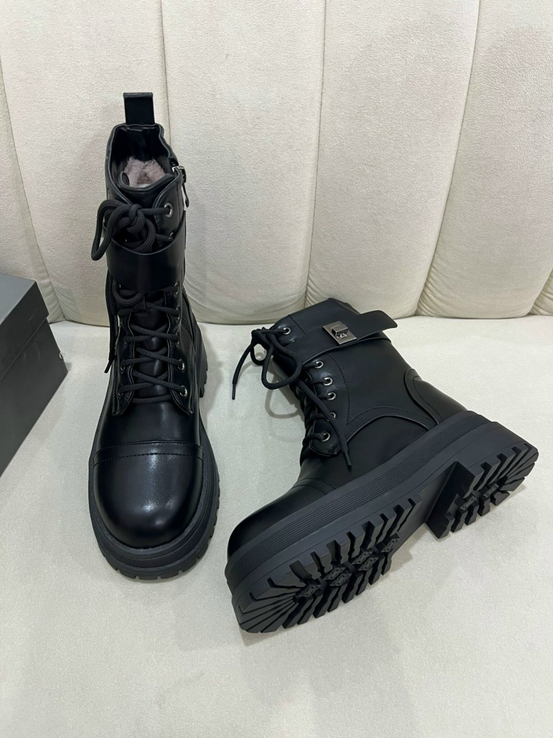 ,ботинки женские,демисезонная ,черные ботинки,ботинка