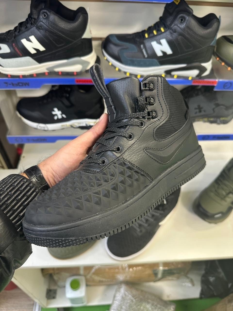 кроссовки nike lunar force 1 duckboot,кроссовки nike lunar force 1,кроссовки зимние nike,кроссовки зимние nike lunar force 1 duckboot,мужские кроссовки nike lunar force 1 duckboot