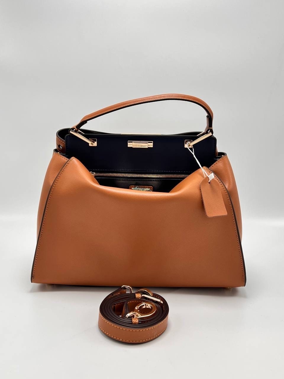 сумка фенди люкс,бордовая сумка фенди,fendi сумка,сумка фенди,сумка fendi peekaboo