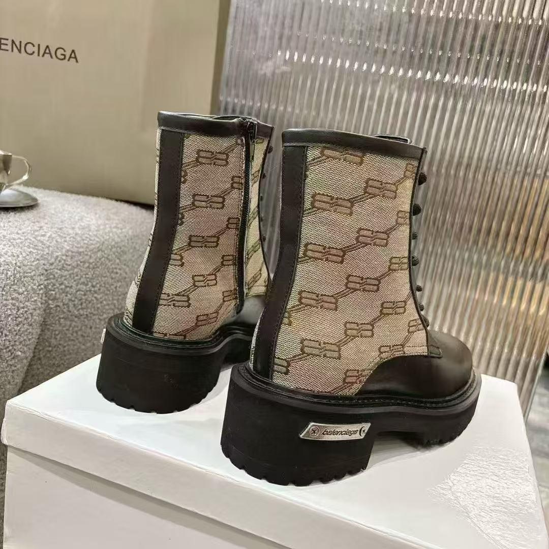 ,ботинки женские,ботинки модные,ботинки,женская