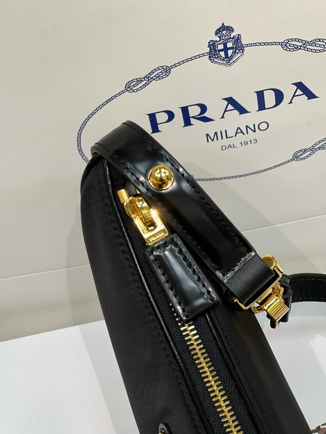 сумки,прада сумка,сумка prada,женская сумка prada,сумка