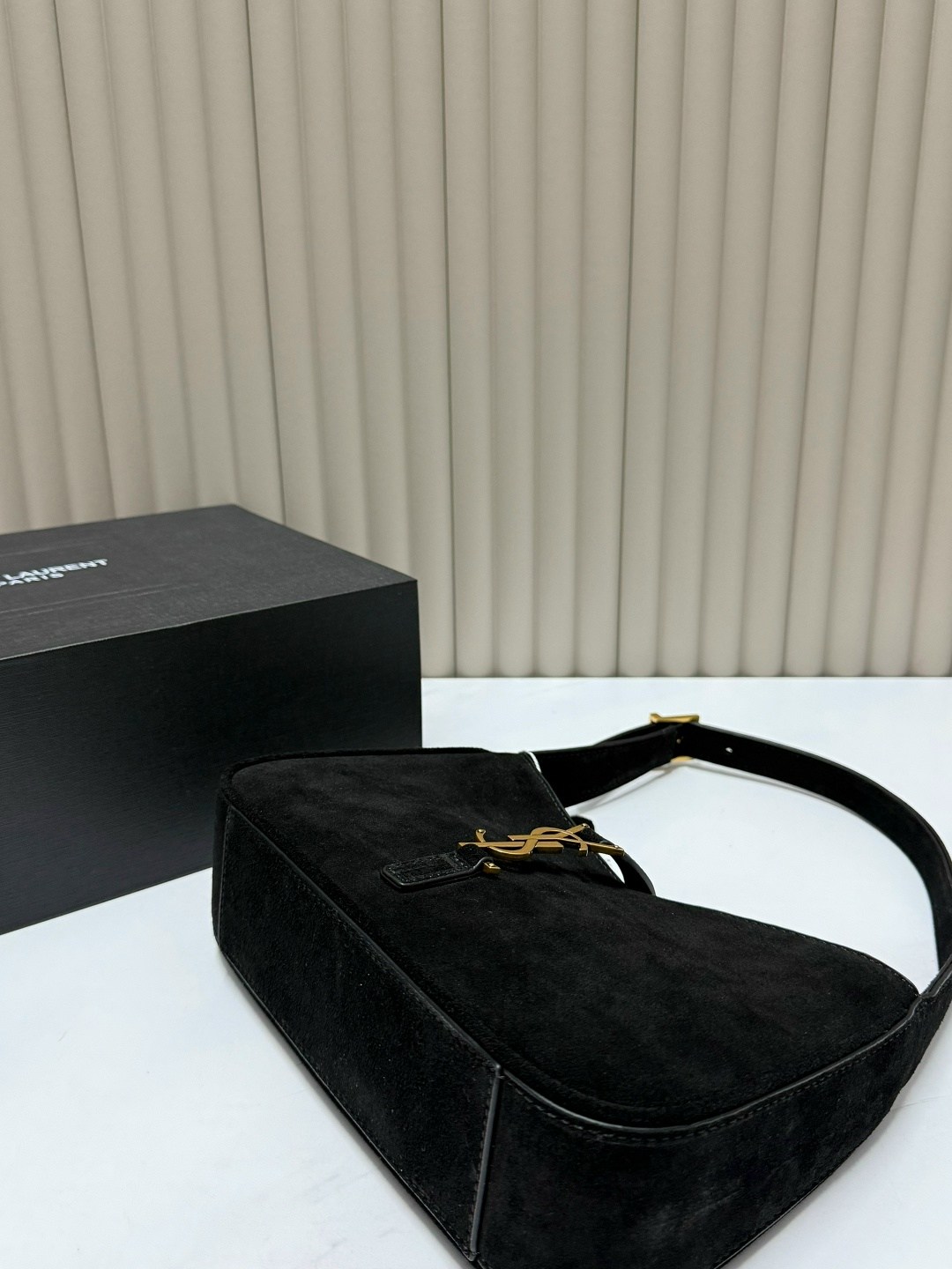 сумка yves saint laurent,cумка saint laurent,сумка женская yves saint laurent,замшевая сумка,сумка женские