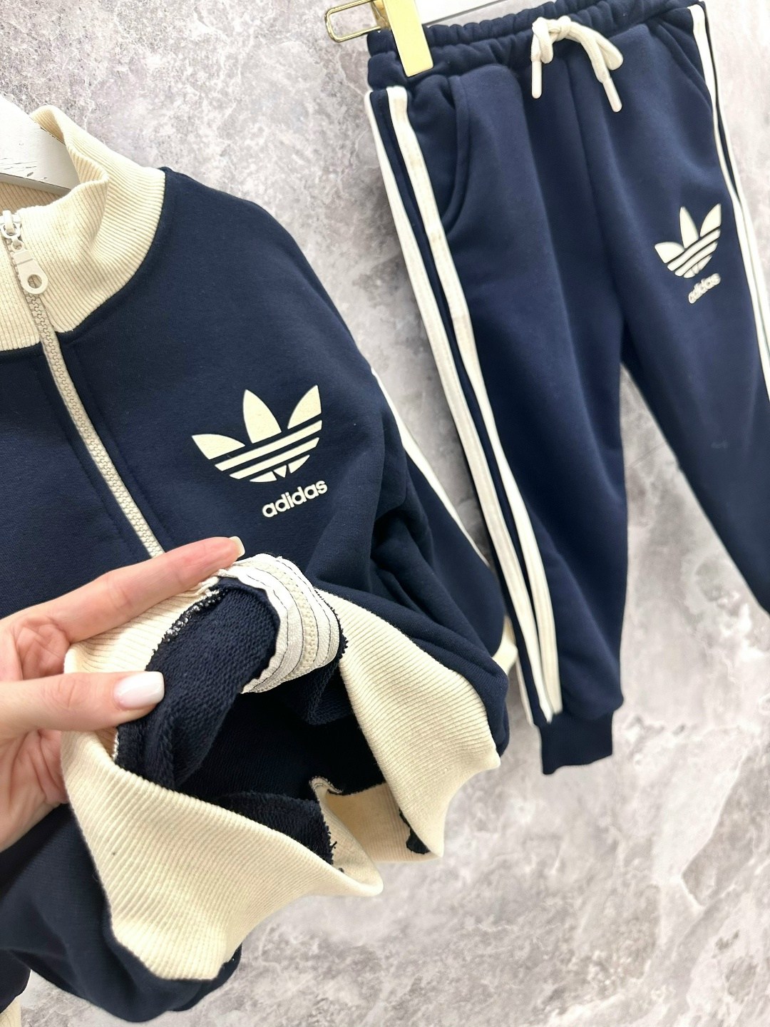 спортивный костюм adidas originals,детский спортивный костюм adidas,adidas tracksuit,детский спортивный костюм adidas originals,костюм спортивный тройка адидас детский