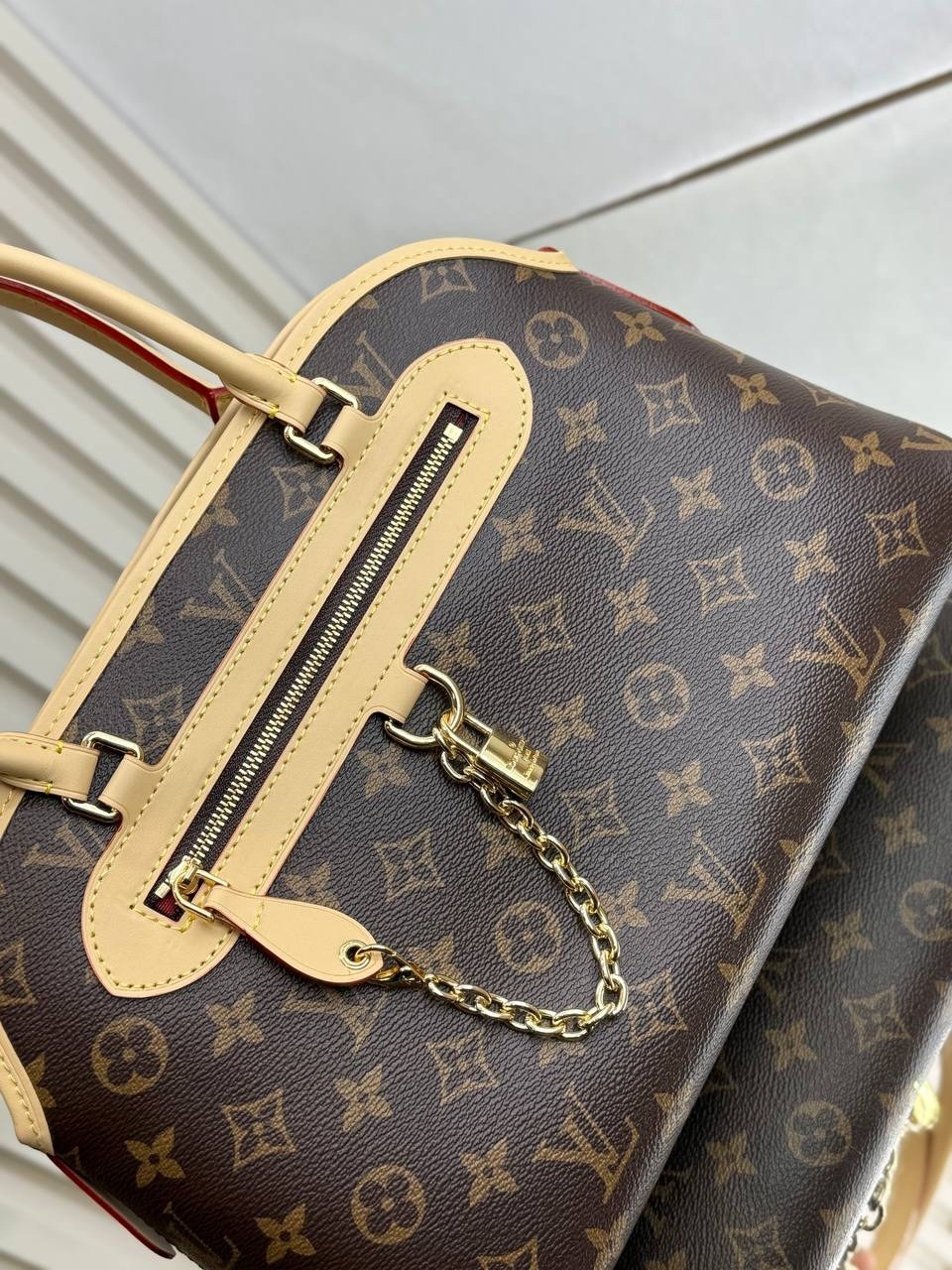 cумка louis vuitton,женская сумка louis vuitton,сумка ева луи виттон,сумка луи виттон,louis vuitton сумка на плечо