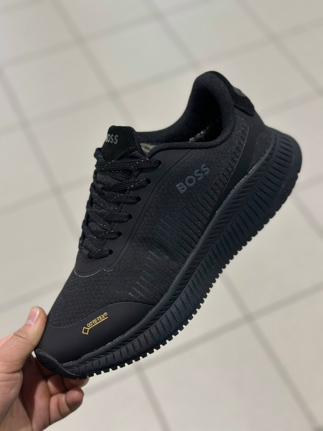 кроссовки,under armour charged,кроссовки under armour,кроссовки мужские under armour charged assert 9,черные кроссовки