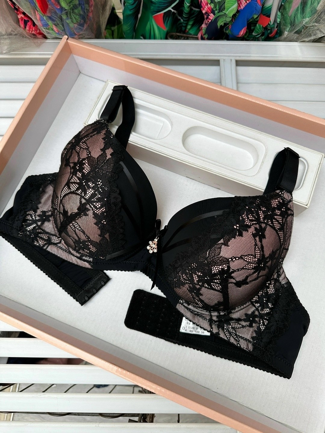 нижнее белье бюстгальтер,женское нижнее белье,женские бюстгальтеры,бюстгальтер женское нижнее белье,бюстгальтер