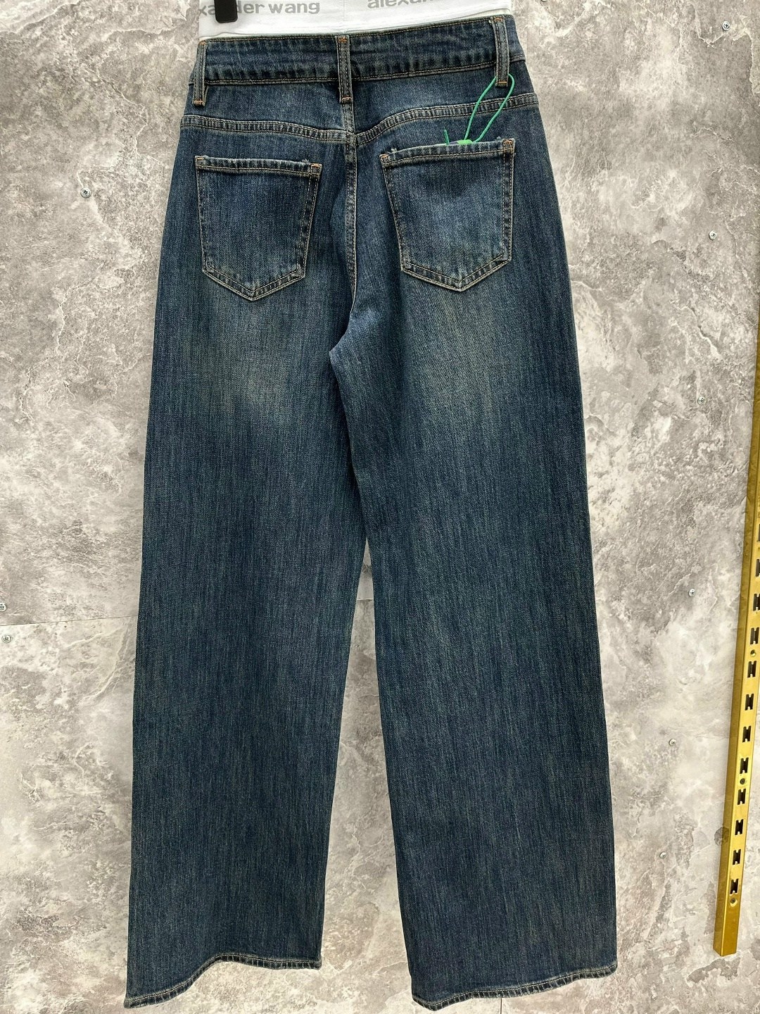 женские джинсы,джинсы модные,широкие джинсы,стильные джинсы,брюки джинсы