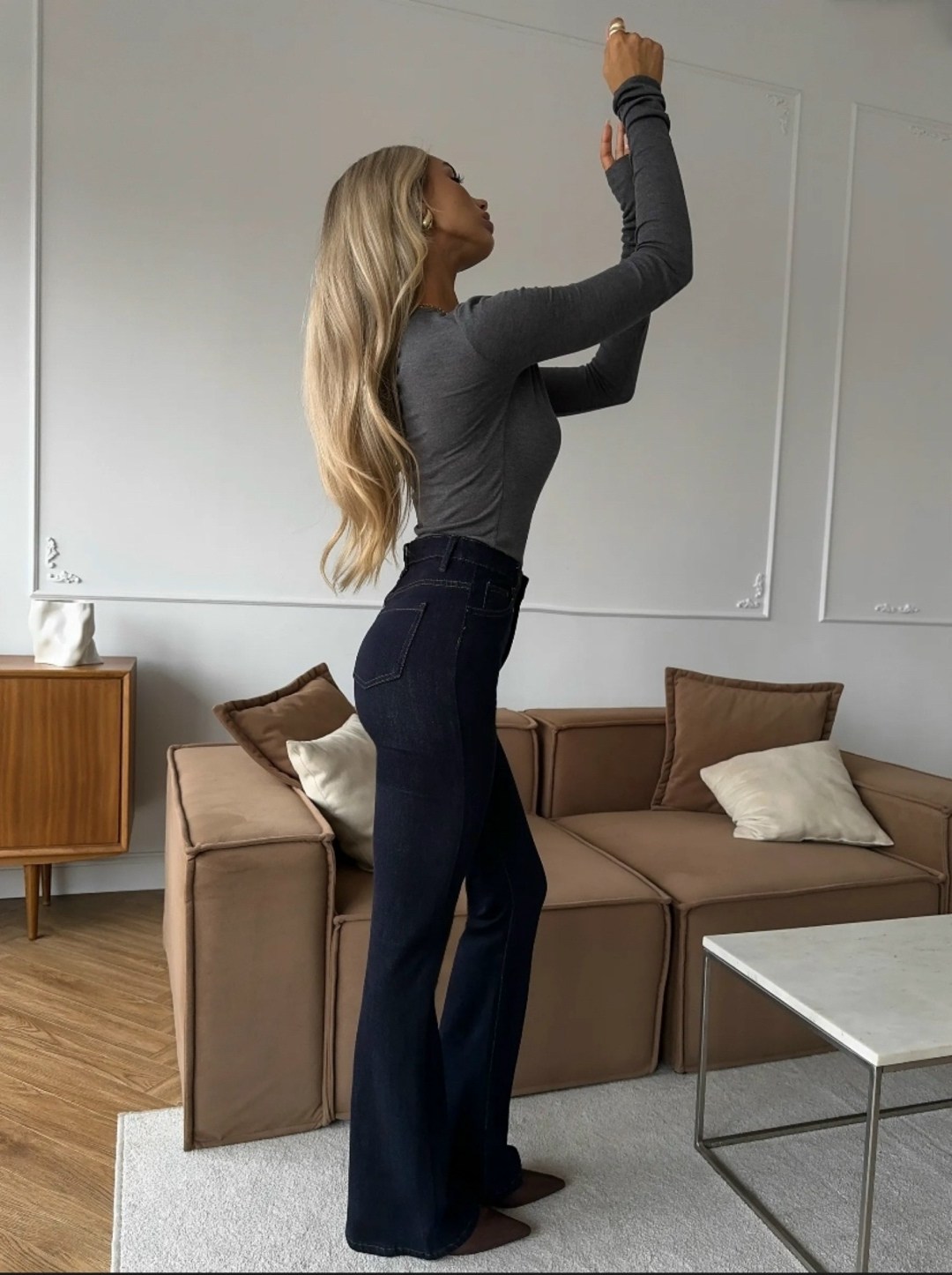 джинсы клеш женские,джинсы клеш,женские джинсы,джинсы клеш черные,джинсы базовые