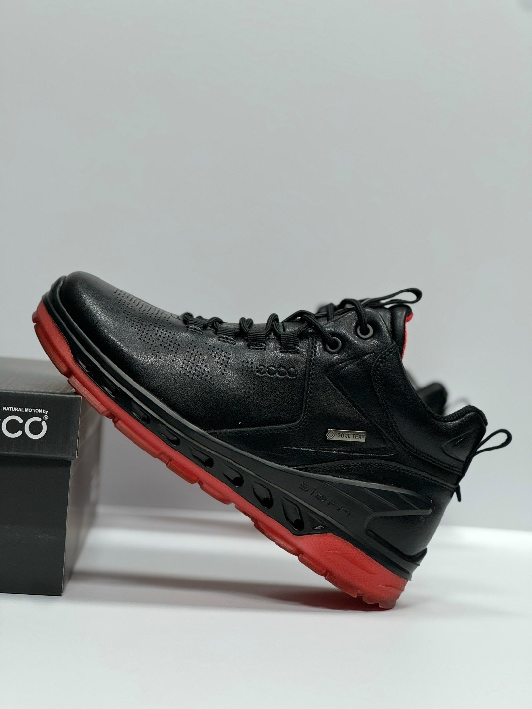 ботинки зимние ecco,кроссовки ecco мужские,кроссовки ecco,ботинки мужские зимние ecco,зимние кроссовки