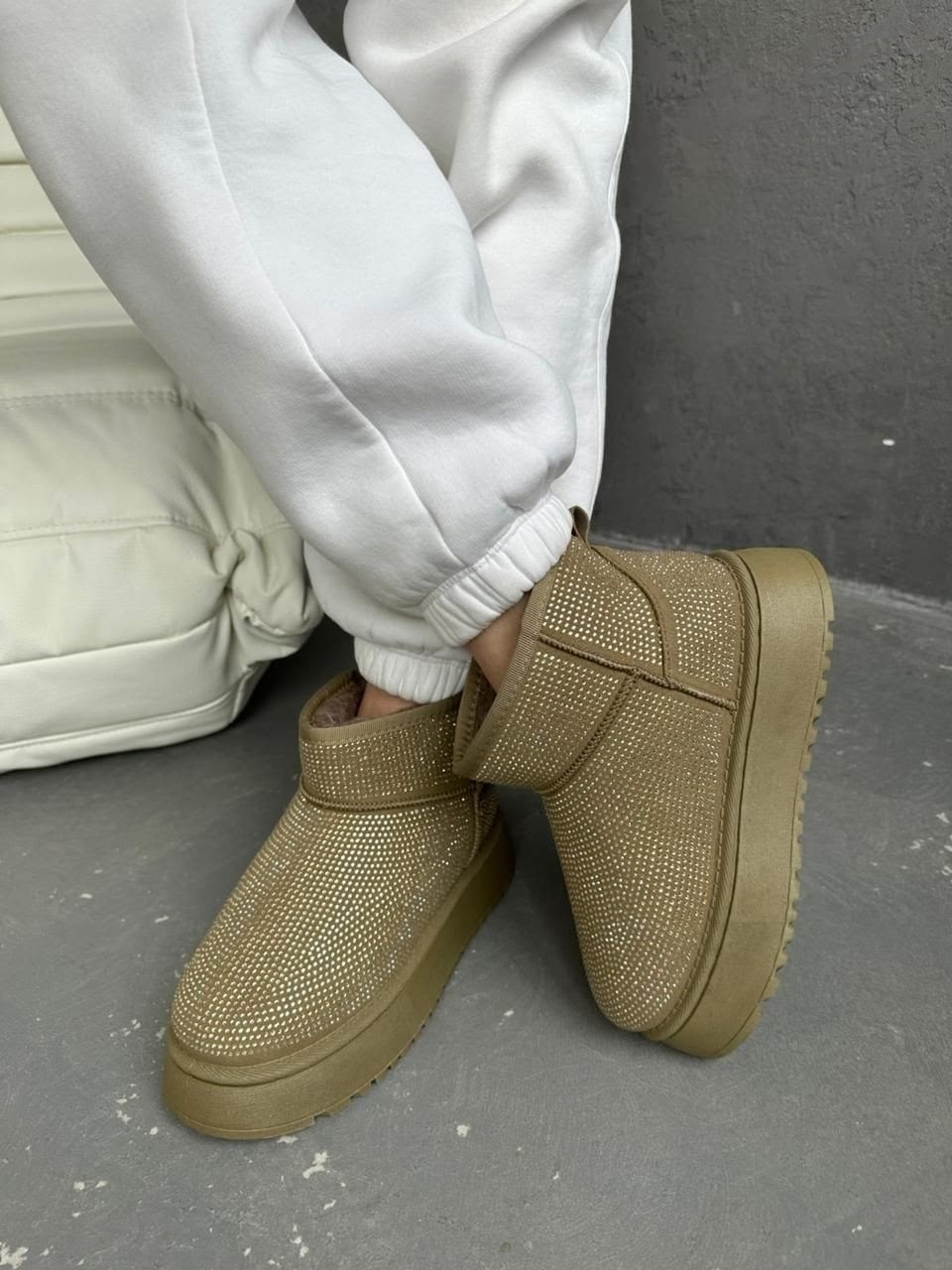 ,угги женские,женская  зимняя, теплая,угги женские со стразами