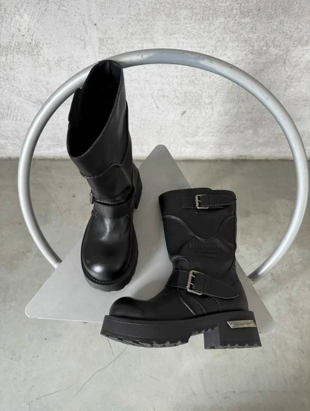 женские сапоги до середины икры,короткие сапоги,женские сапоги,высокие сапоги,сапоги модные