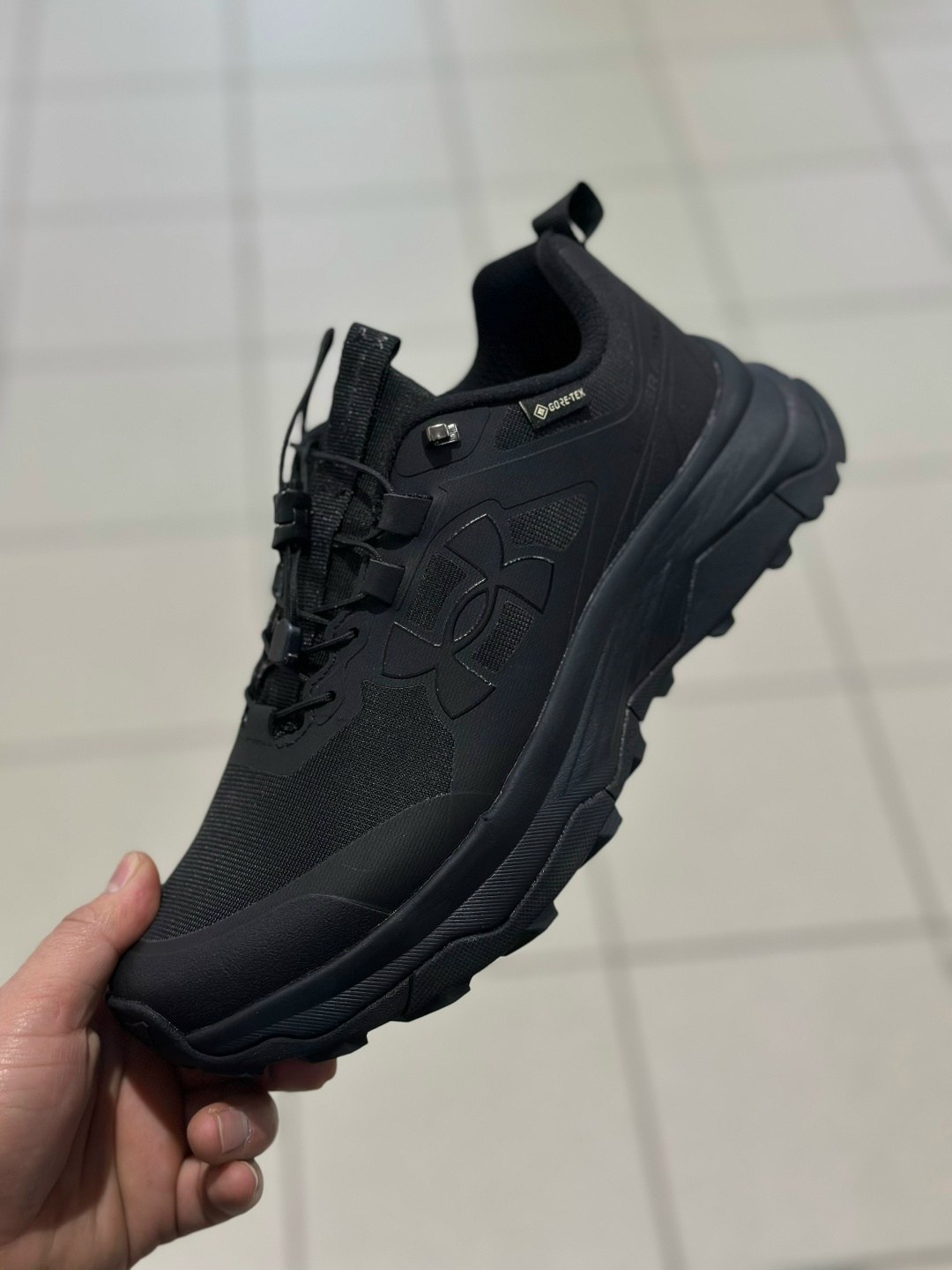 кроссовки,under armour charged,кроссовки under armour,кроссовки мужские under armour charged assert 9,черные кроссовки