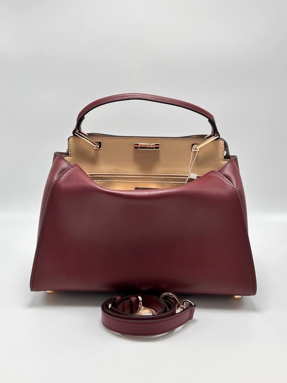 сумка фенди люкс,бордовая сумка фенди,fendi сумка,сумка фенди,сумка fendi peekaboo