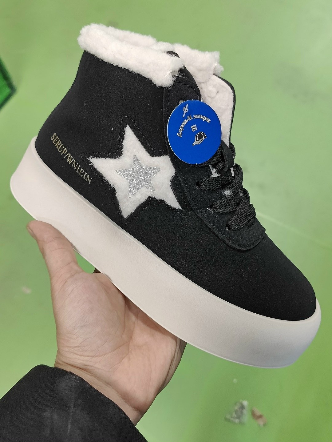 ,кроссовки женскиe,зимние женские кроссовки,зимние кроссовки,теплые кроссовки