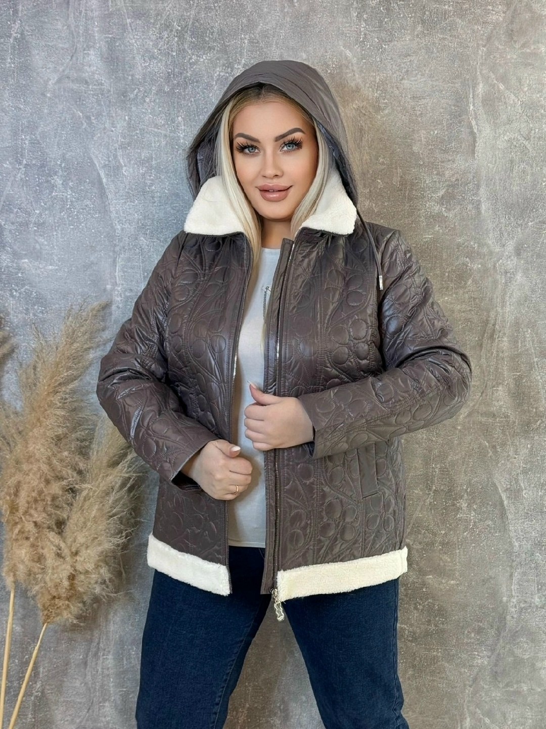 женская демисезонная куртка,демисезонная куртка больших размеров,куртка женская,куртка демисезонная,куртка демисезонная короткая