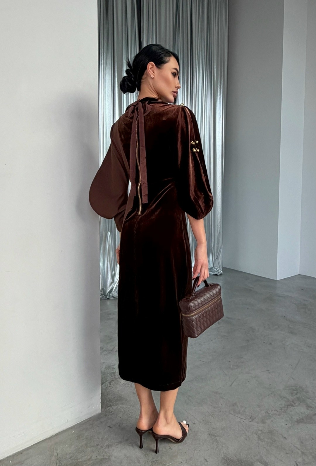 бархатное платье,платье из бархата,платье коричневое,платье велюр,платье бархат