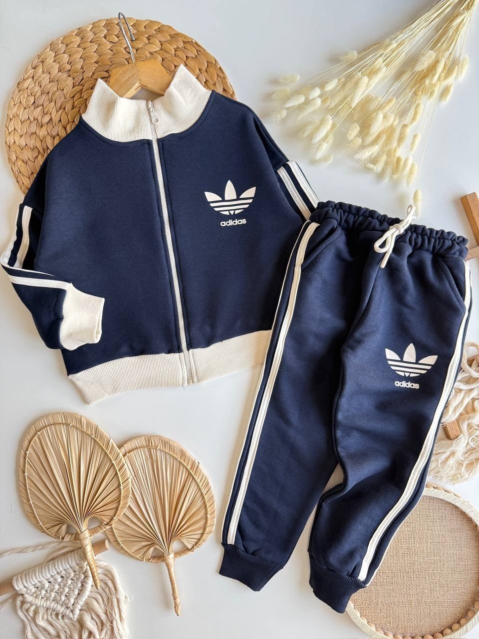 спортивный костюм adidas originals,детский спортивный костюм adidas,adidas tracksuit,детский спортивный костюм adidas originals,костюм спортивный тройка адидас детский