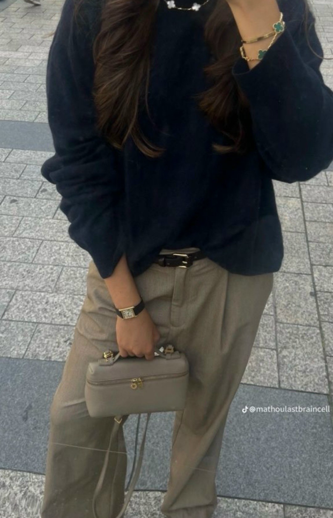 стильные наряды,брючной костюм,джемпер оверсайз,брюки стиль