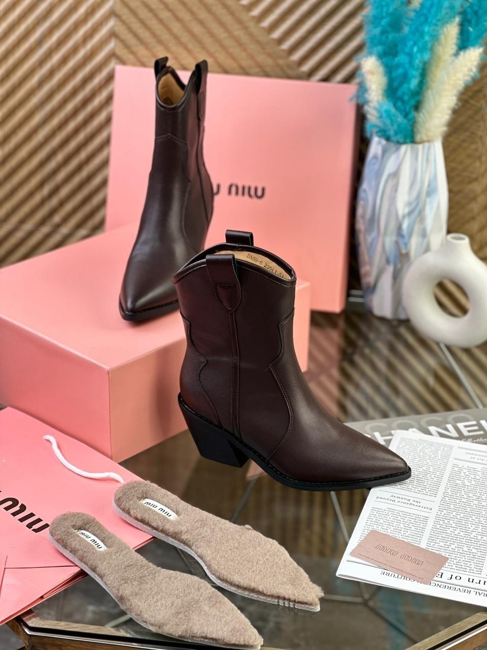 ботильоны женские,ботильоны классические женские,женские ботильоны с острым носком,модные ботильоны,замшевые ботильоны