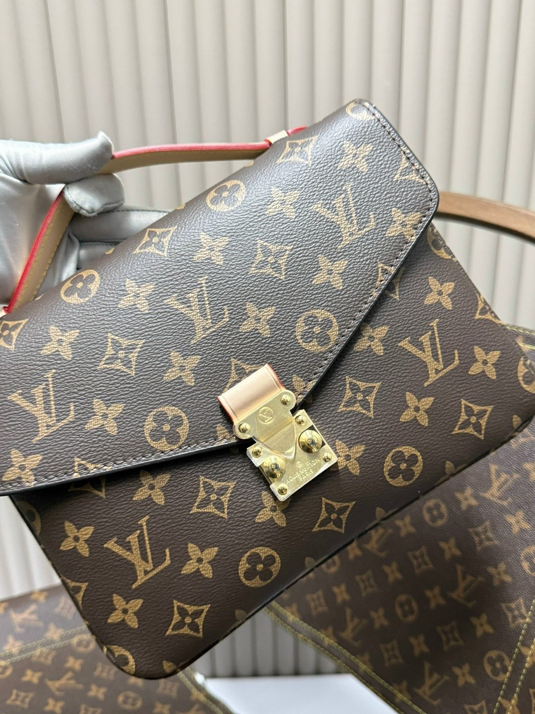 сумка женская louis vuitton,сумкa louis vuitton,луи виттон сумка,белая сумка луи виттон,сумка брендовая женская