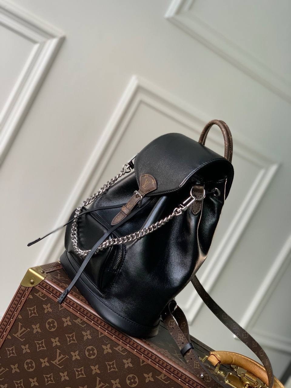 рюкзак женский кожаный,louis vuitton рюкзак,кожаные рюкзаки,рюкзак модный,женская сумка рюкзак