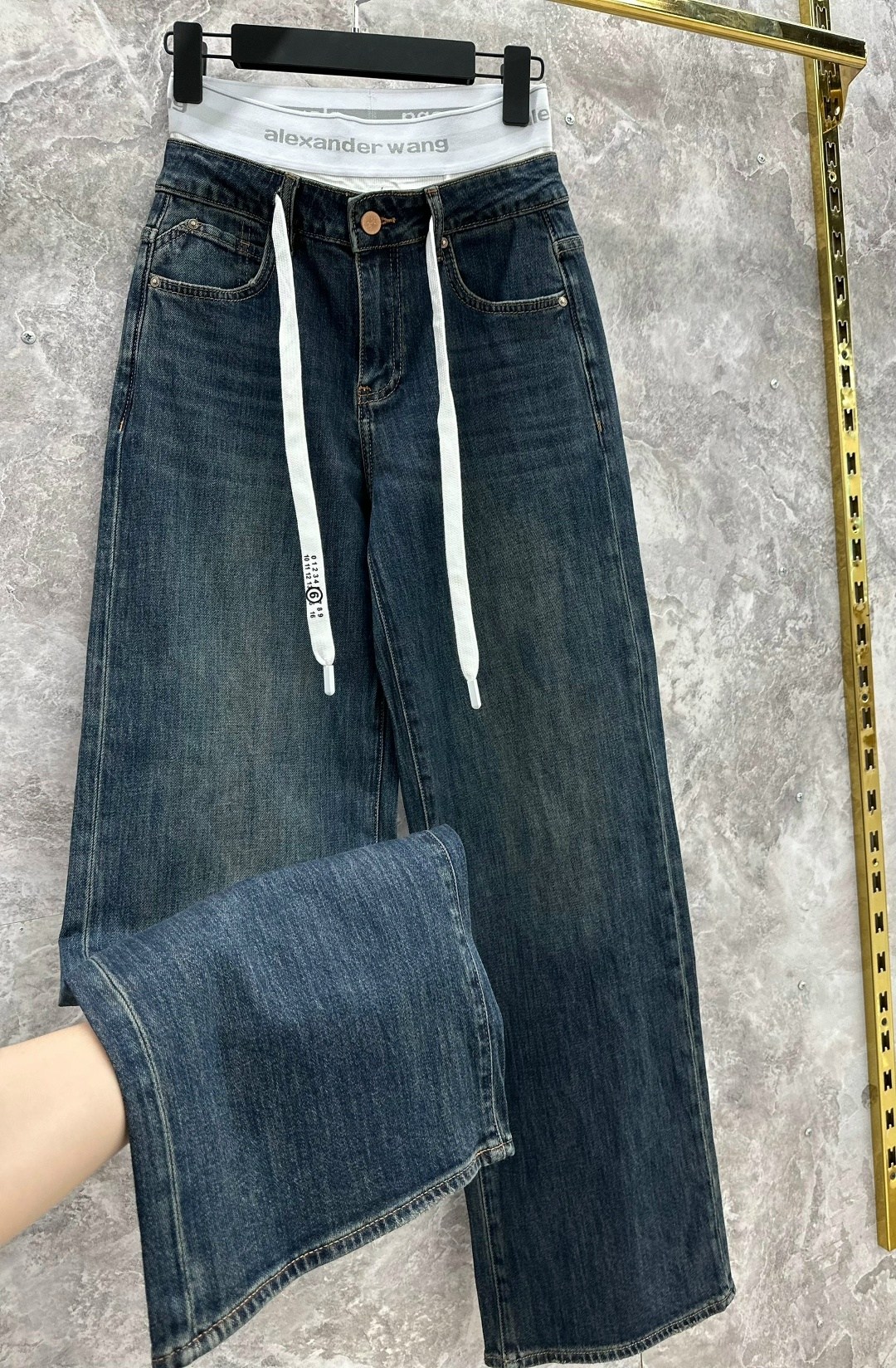 женские джинсы,джинсы модные,широкие джинсы,стильные джинсы,брюки джинсы